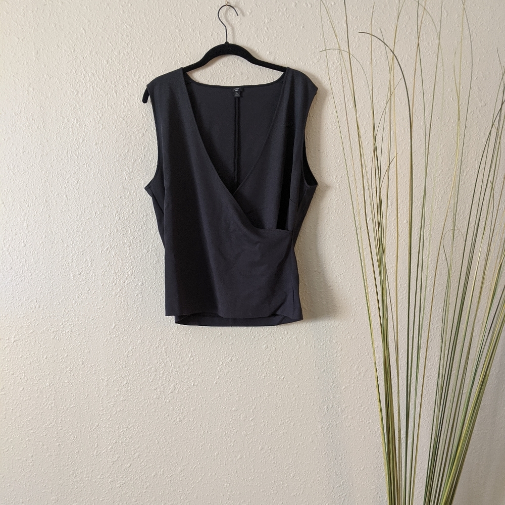 5/$25 J Crew Gray Top